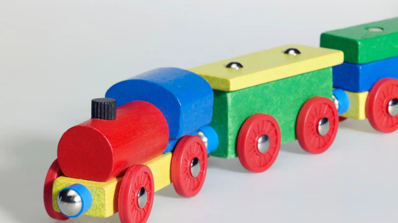 Kereta dari Roll Tisu Bekas