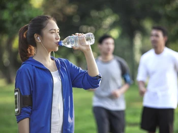 Konsisten Dalam Konservasi Alam, Pabrik Danone-AQUA Raih Anugerah PROPER Emas dan Hijau Dari KLHK