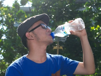 15 Akibat Kurang Minum Air Putih Pada Tubuh!