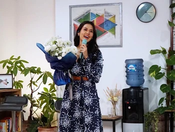 Ibu Sehat, Ibu Bisa Bersama AQUA dan Raisa