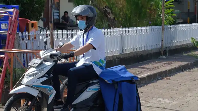 Merayakan 48 tahun Perlindungan Kepada Keluarga Indonesia,  AQUA Memberikan Gratis Galon dan Voucher