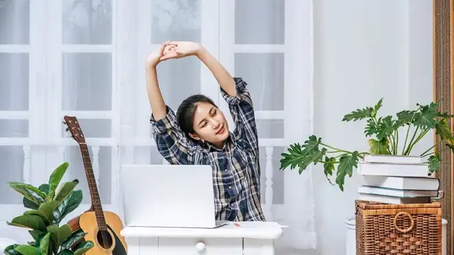 9 Gerakan Olahraga di Kantor Mudah Diikuti