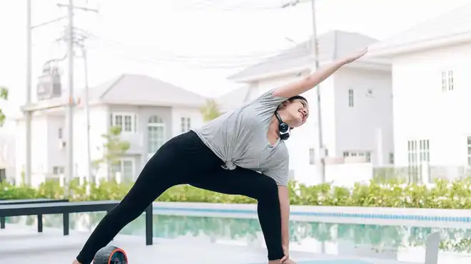 9 Contoh Gerakan Latihan Keseimbangan yang Mudah Dilakukan Semua Usia