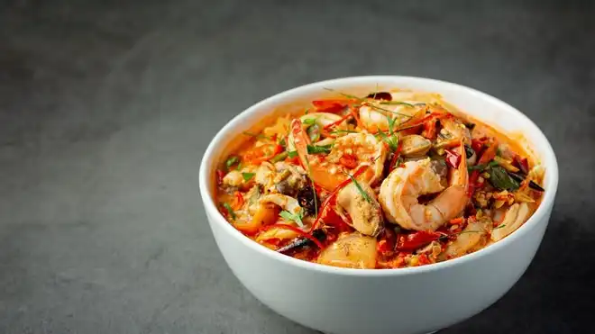 10 Makanan Pedas Kekinian Terbaru Digandrungi Banyak Orang