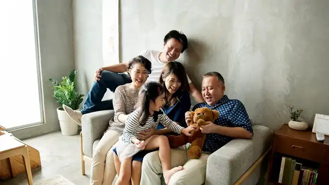 7 Oleh-Oleh yang Cocok untuk Orang Tua, Bermanfaat!