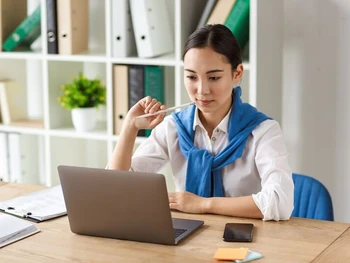 10 Cara Bekerja Efektif dan Efisien, Terapkan Tips Ini!