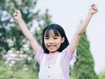 7 Cara Menjaga Kesehatan Mental Anak yang Perlu Diterapkan