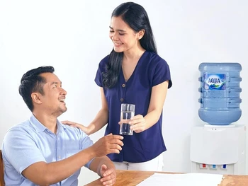 Cara Memilih & Mendapatkan Air Mineral Sehat yang Tepat untuk Keluarga