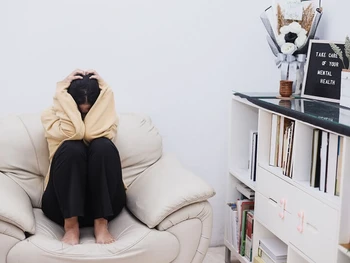 Depresi: Pengertian, Penyebab, Gejala, dan Cara Mengatasinya