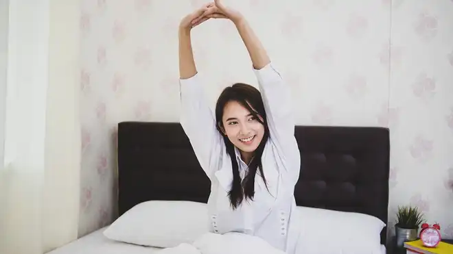 12 Manfaat Senam Kegel sebelum Tidur untuk Wanita & Pria