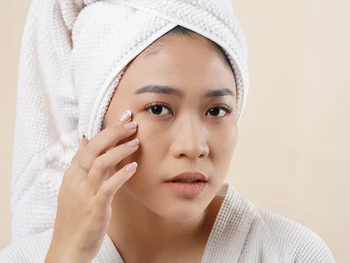 Mengapa Kekurangan Air Putih Membuat Kulit Menjadi Kusam?