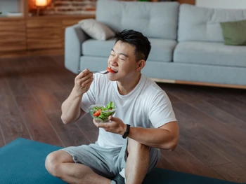 8 Rekomendasi Makanan untuk Bulking Beserta Tipsnya!