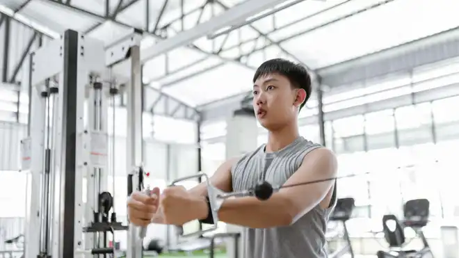 5 Rekomendasi Program Gym Pemula yang Mudah Diikuti