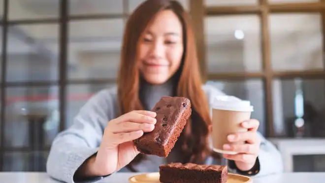 10 Minuman & Makanan yang Mengandung Kafein