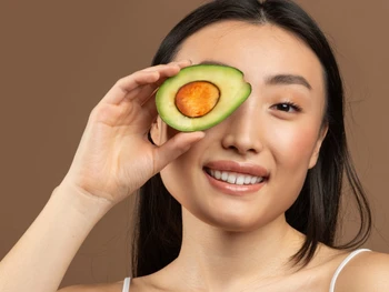 7 Manfaat Alpukat untuk Wajah, Cocok Dijadikan Masker!