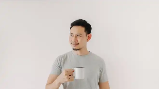 4 Cara Minum Air Hangat yang Benar beserta Manfaatnya!