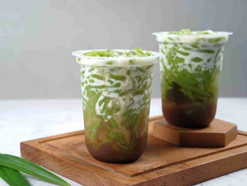 6 Rekomendasi Menu Es Buka Puasa, Segar dan Nikmat!