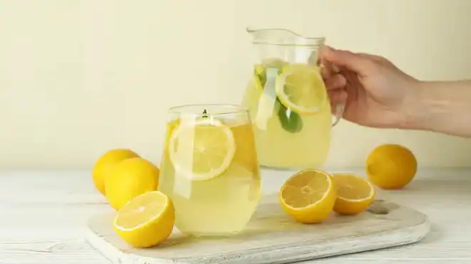7 Manfaat Minum Air Lemon, Menjaga Imun sampai Cegah Anemia!