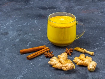 10 Manfaat Minum Kunyit Asam, Jamu Alami Jaga Kesehatan