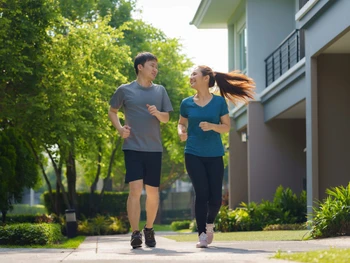 7 Jenis Baju yang Cocok untuk Olahraga, Ini Tips Memilihnya