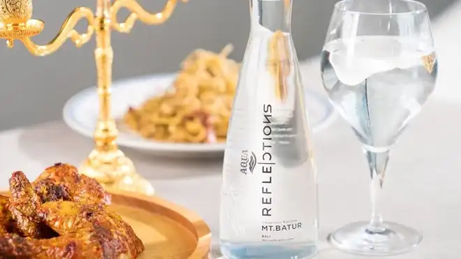 Mengenal AQUA Reflections, Air Mineral Botol Kaca Premium