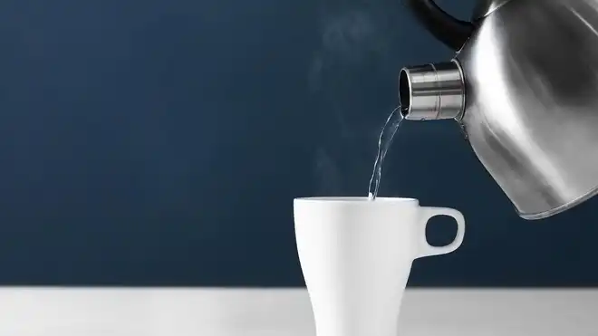 Air Hangat untuk Diet, Apakah Efektif Menurunkan Berat Badan?