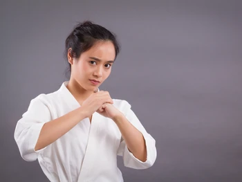 Olahraga Body Combat dan Ragam Manfaatnya Bagi Tubuh