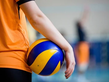 Cara Bermain Bola Voli, Teknik Dasar, dan Aturannya
