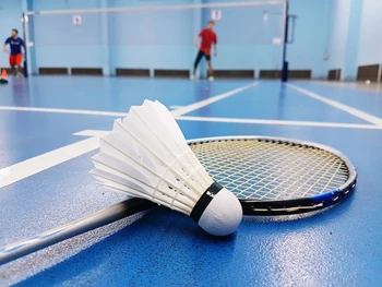 Cara Memilih Raket Badminton untuk Pemula dengan Tepat