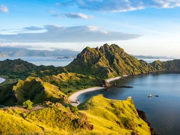 10 Destinasi Wisata Labuan Bajo dengan Pemandangan Fantastis