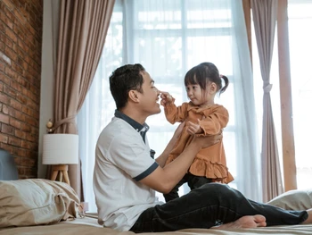 Apa Itu Gentle Parenting? Ini Manfaat dan Tips Melakukannya