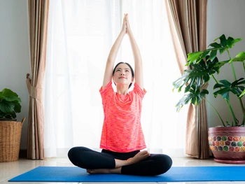 10 Gerakan Yoga Asana untuk Pemula dan Manfaatnya bagi Tubuh