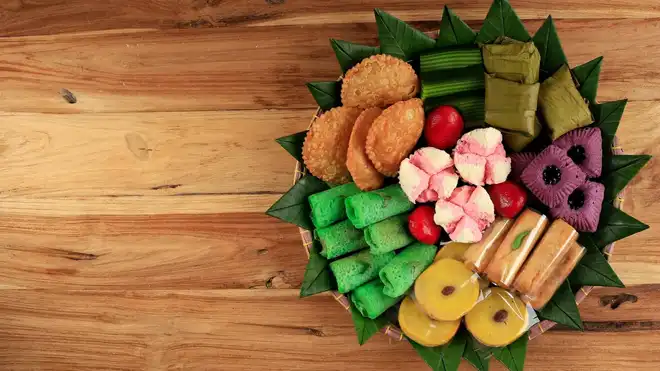 10 Kue Khas Betawi Terfavorit, Enak & Cocok Buat Oleh-Oleh!