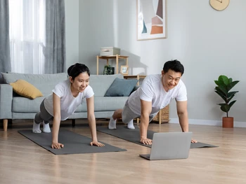 10 Latihan Otot Dada di Rumah, Efektif Kencangkan Dada!