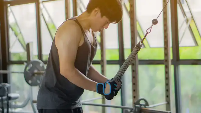 10 Rekomendasi Latihan Tricep di Gym untuk Membentuk Otot