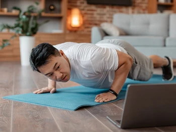 9 Jenis Olahraga Tanpa Alat yang Mudah & Bisa Dari Rumah