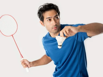 Pemanasan Sebelum Badminton, Kunci untuk Main Lebih Maksimal!