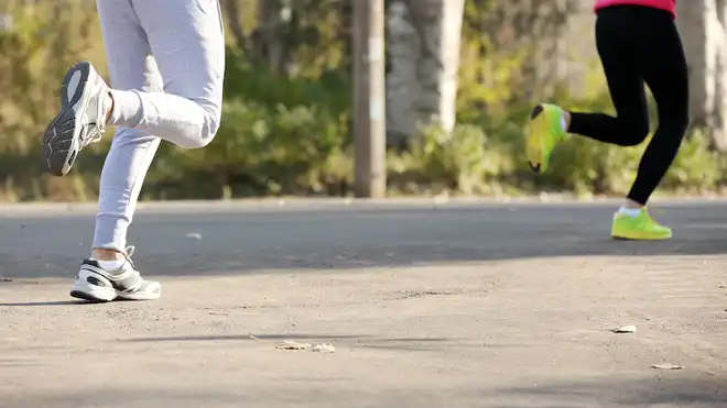 8 Perbedaan Lari dan Jalan dari Penerapan dan Manfaatnya