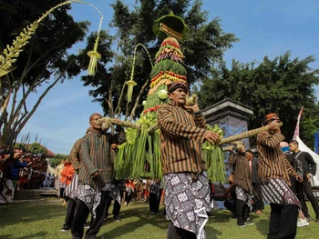 Mengenal Tradisi Grebeg Syawal Keraton Yogyakarta dan Maknanya